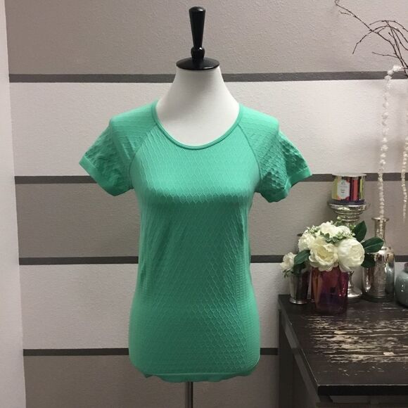 Athleta-Green Honeycomb Athletic Tee - Picture 1 of 3